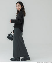 V-neck cropped T-shirt