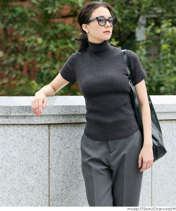 High-neck short-sleeved fitted stretch-knit top