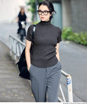 High-neck short-sleeved fitted stretch-knit top