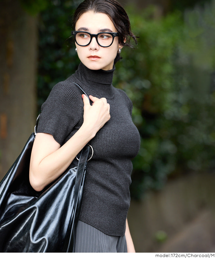 High-neck short-sleeved fitted stretch-knit top