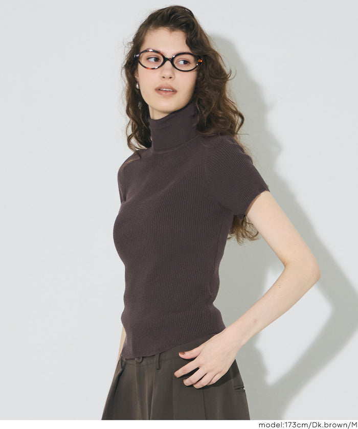 High-neck short-sleeved fitted stretch-knit top