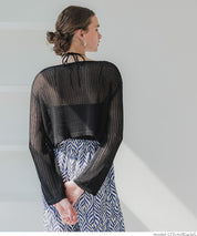 Wear a round neck long-sleeved short-sleeved hole shirt