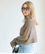 Wear a round neck long-sleeved short-sleeved hole shirt