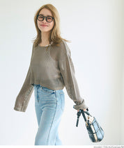 Wear a round neck long-sleeved short-sleeved hole shirt