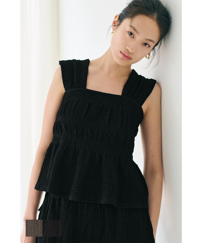 【Matchable】Textured Pleated Sleeveless Top with Ruffle Details