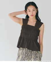 【Matchable】Textured Pleated Sleeveless Top with Ruffle Details