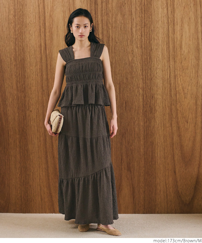 【Matchable】Textured Pleated Sleeveless Top with Ruffle Details