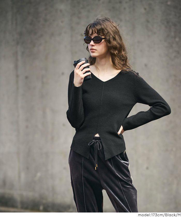 Slit V-neck long-sleeved knitted top