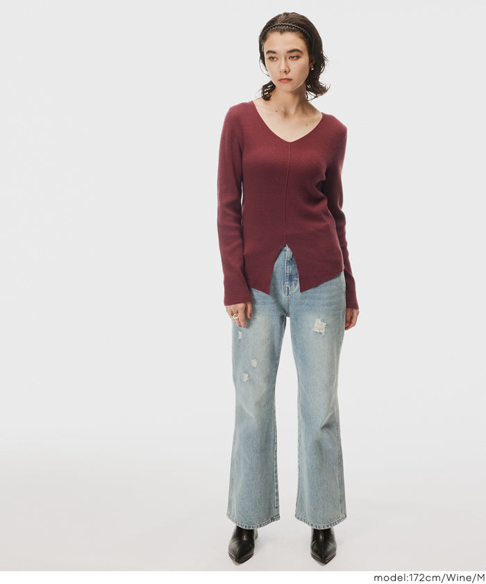 Slit V-neck long-sleeved knitted top