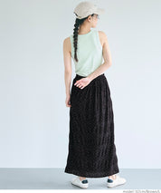 Irregular pleated design dotted straight skirt