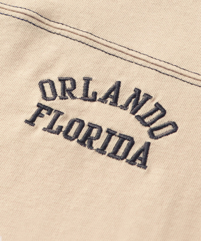 Kids' short-sleeved top with logo on the side