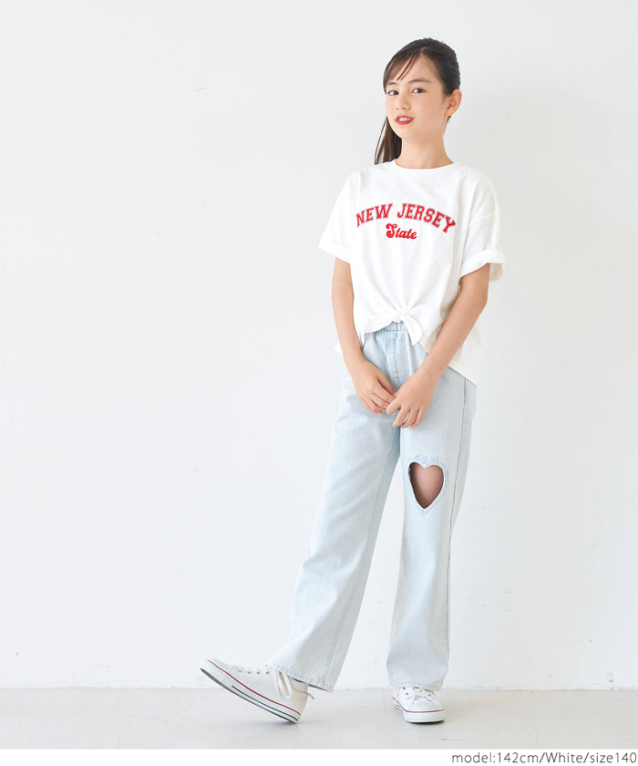 Children's short-sleeved t-shirt with a knotted hem and a logo