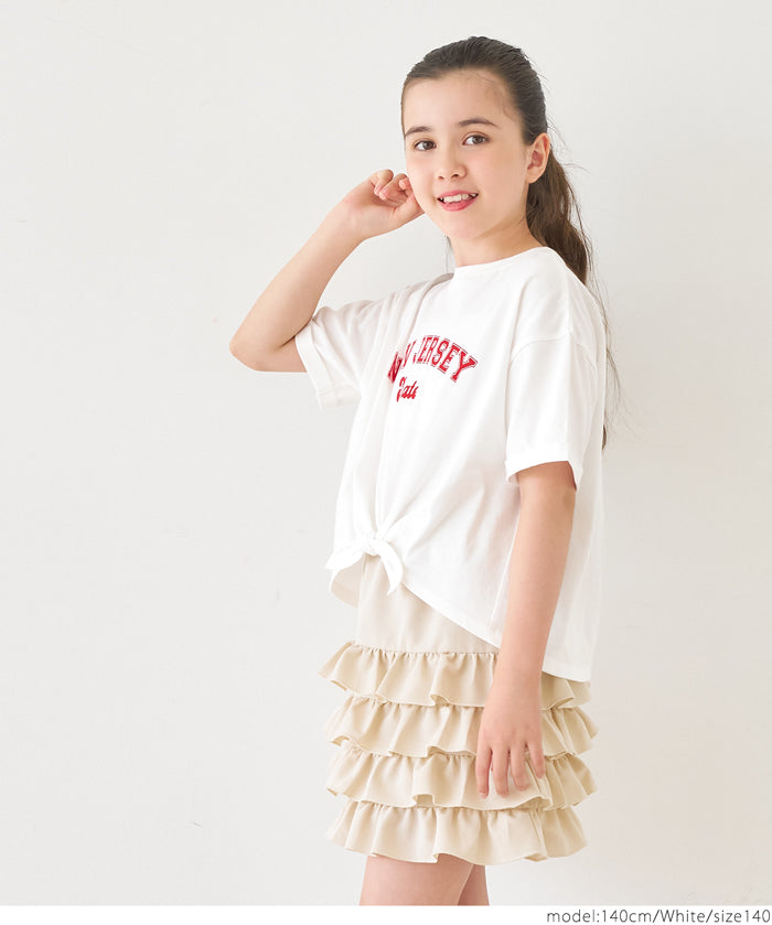 Children's short-sleeved t-shirt with a knotted hem and a logo