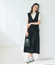 Embossed V-neck jumper skirt