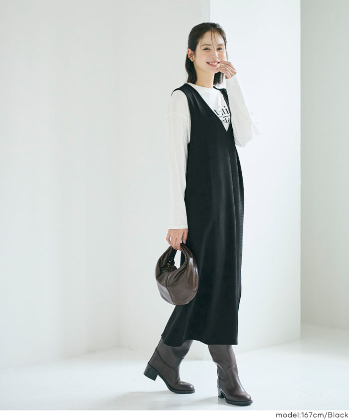 Embossed V-neck jumper skirt