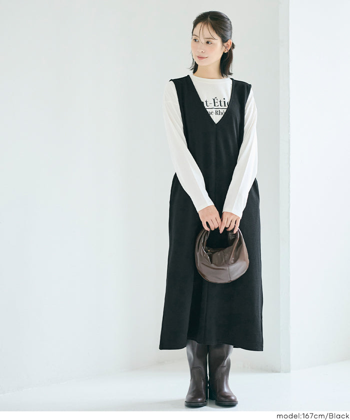 Embossed V-neck jumper skirt