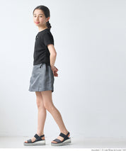 Short-sleeved top with kids' collar