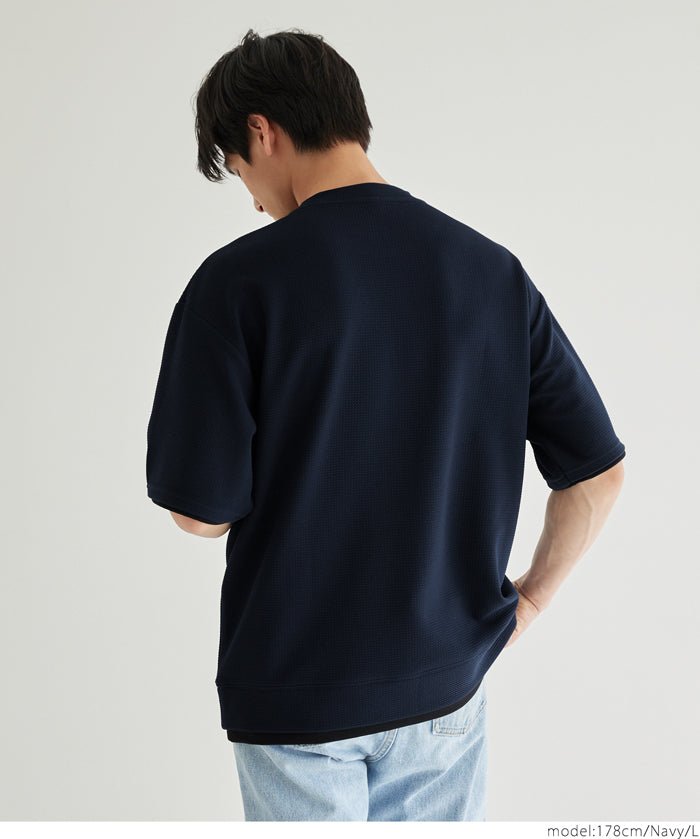 【Embossed function】Men's fake two-piece layered round neck top