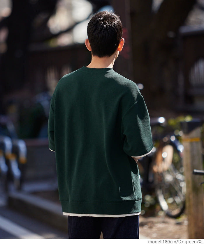 【Embossed function】Men's fake two-piece layered round neck top