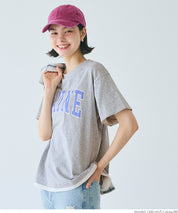 Cotton short-sleeved top with English logo and fold-over cuffs