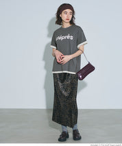 Cotton short-sleeved top with English logo and fold-over cuffs