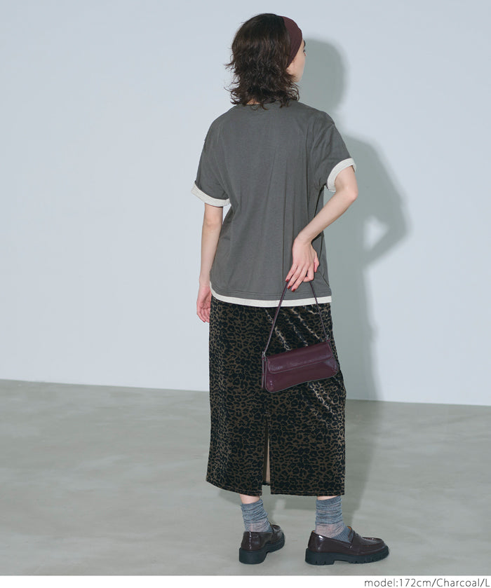 Cotton short-sleeved top with English logo and fold-over cuffs