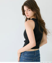 OUT BRA short hooded ribbed vest