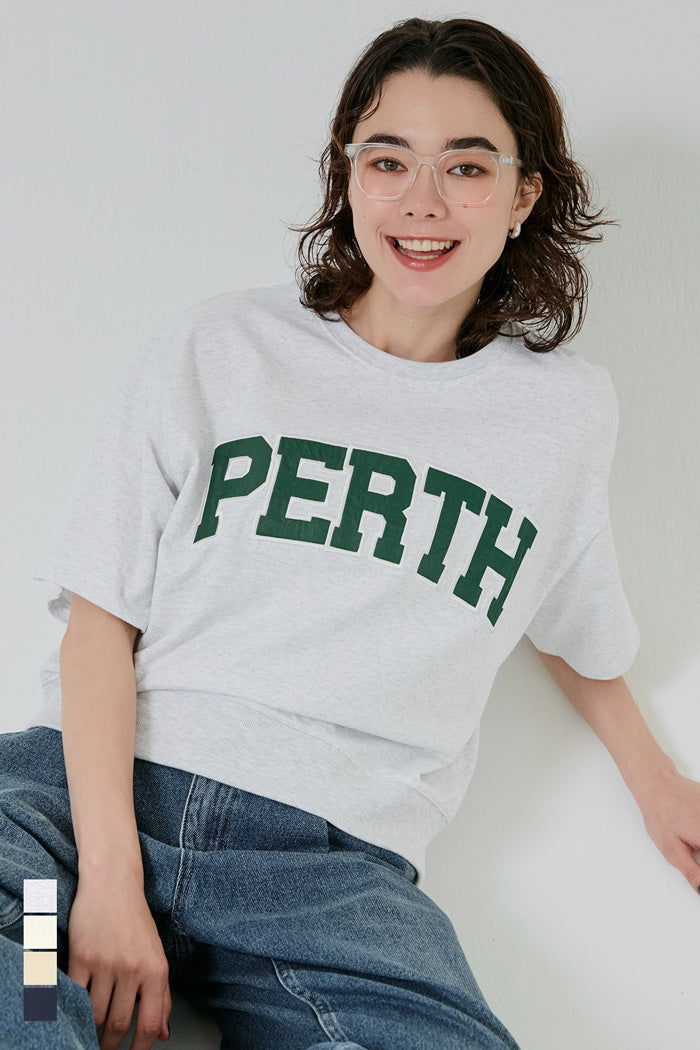 Short-sleeved sweatshirt with English logo