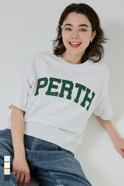 Short-sleeved sweatshirt with English logo