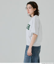 Short-sleeved sweatshirt with English logo