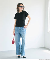 Layered cropped fitted crew neck T-shirt