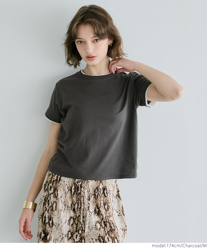 Layered cropped fitted crew neck T-shirt