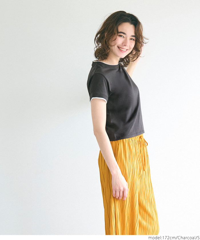 Layered cropped fitted crew neck T-shirt