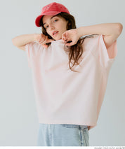 Solid cotton top with back pleats