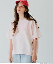 Solid cotton top with back pleats