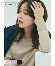 Pearl cuff V-neck knit