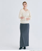 Pearl cuff V-neck knit