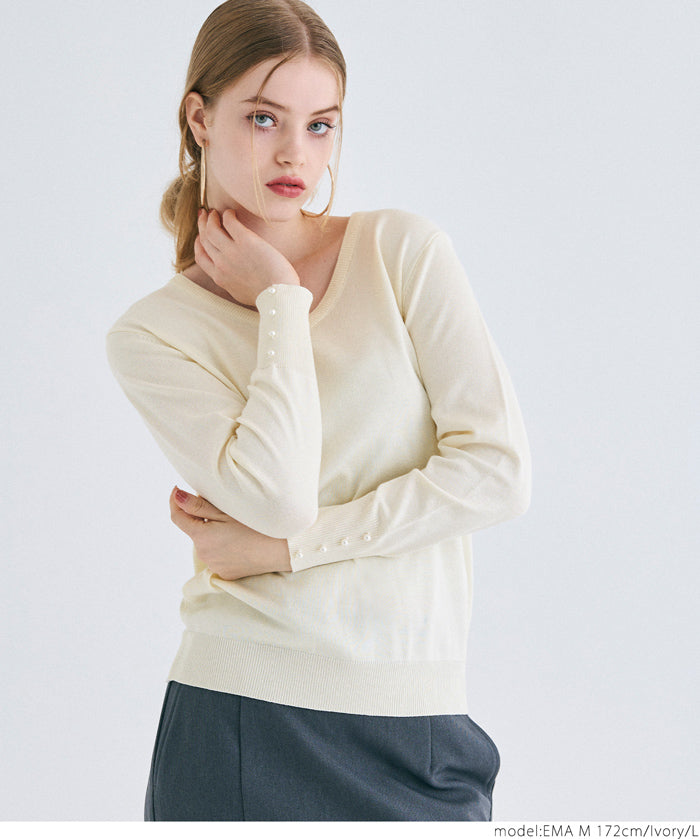 Pearl cuff V-neck knit