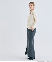 Pearl cuff V-neck knit