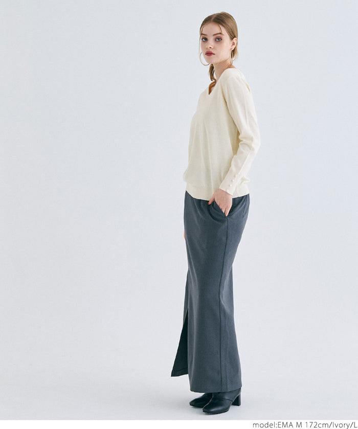 Pearl cuff V-neck knit