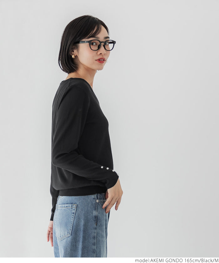 Pearl cuff V-neck knit