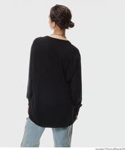 圓弧下擺長袖針織上衣