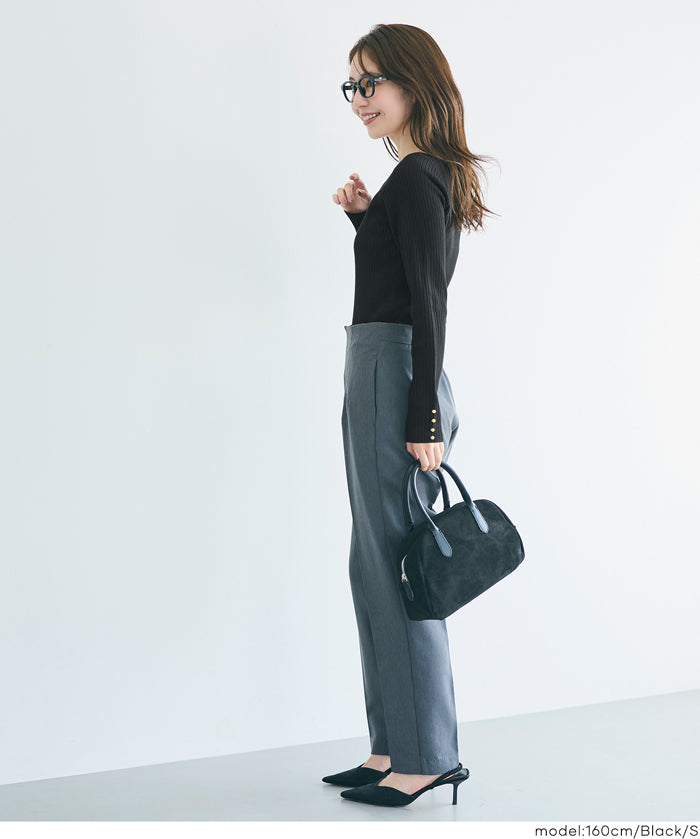 Heart-shaped collar long-sleeved knitted top