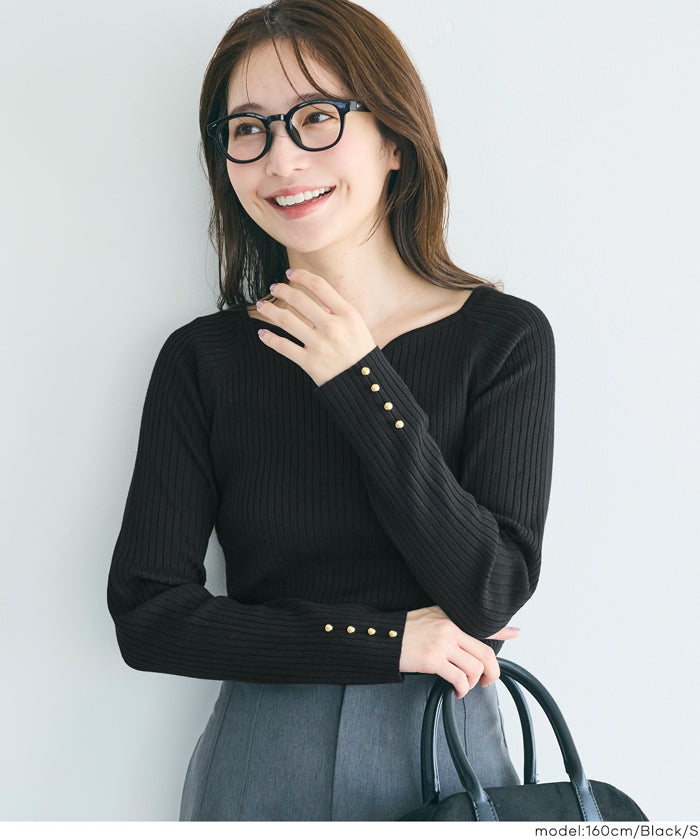 Heart-shaped collar long-sleeved knitted top