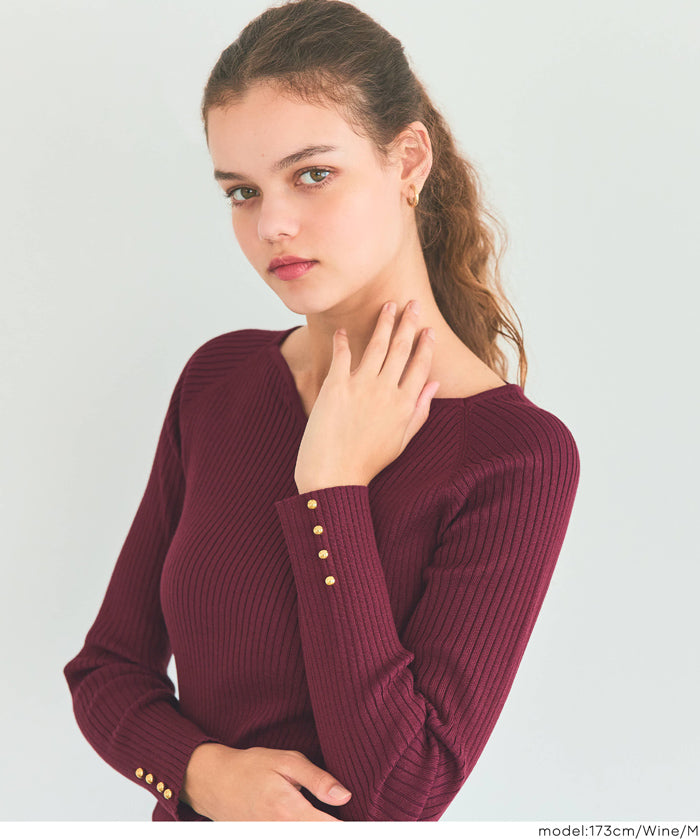 Heart-shaped collar long-sleeved knitted top