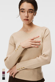 Heart-shaped collar long-sleeved knitted top
