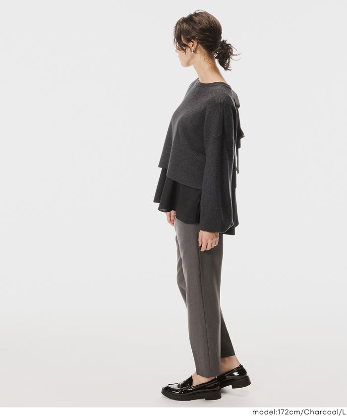 Two-piece knitted cardigan with a bow at the back + inner shirt