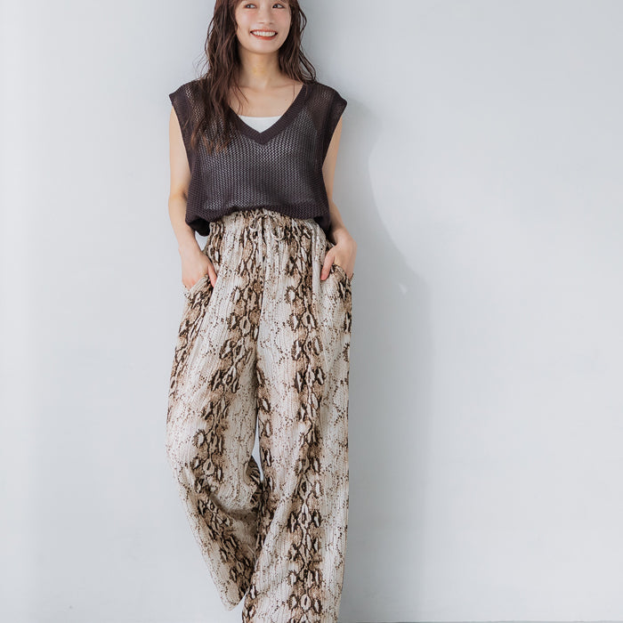 日系寬版 水波紋薄款多色休閒褲  (Wave pleated pants)