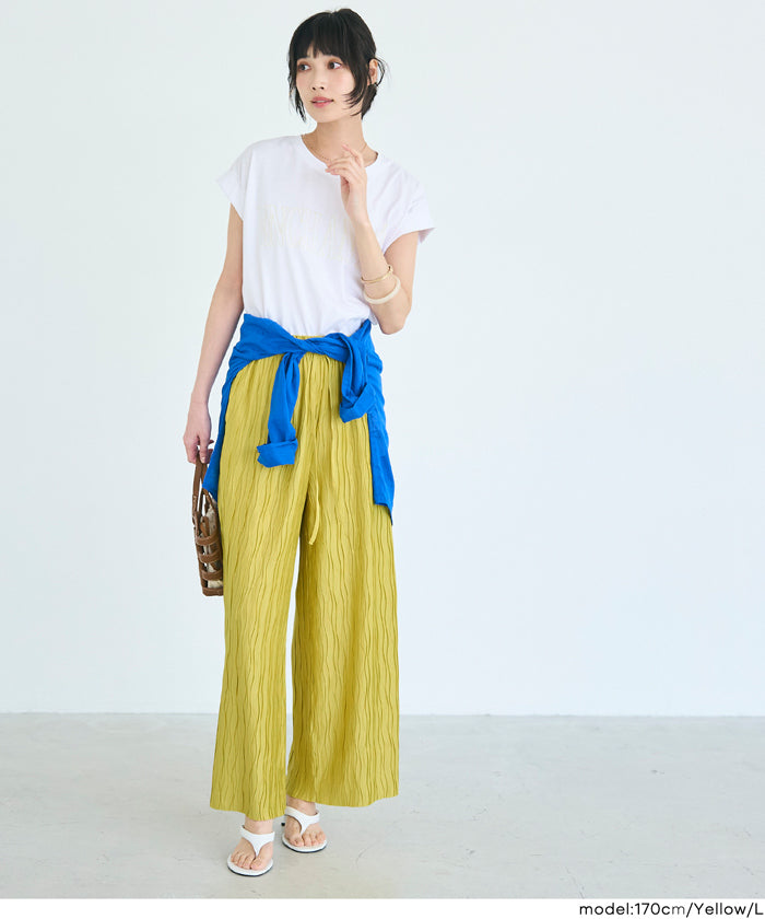 Pleated pants