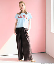 Pleated pants
